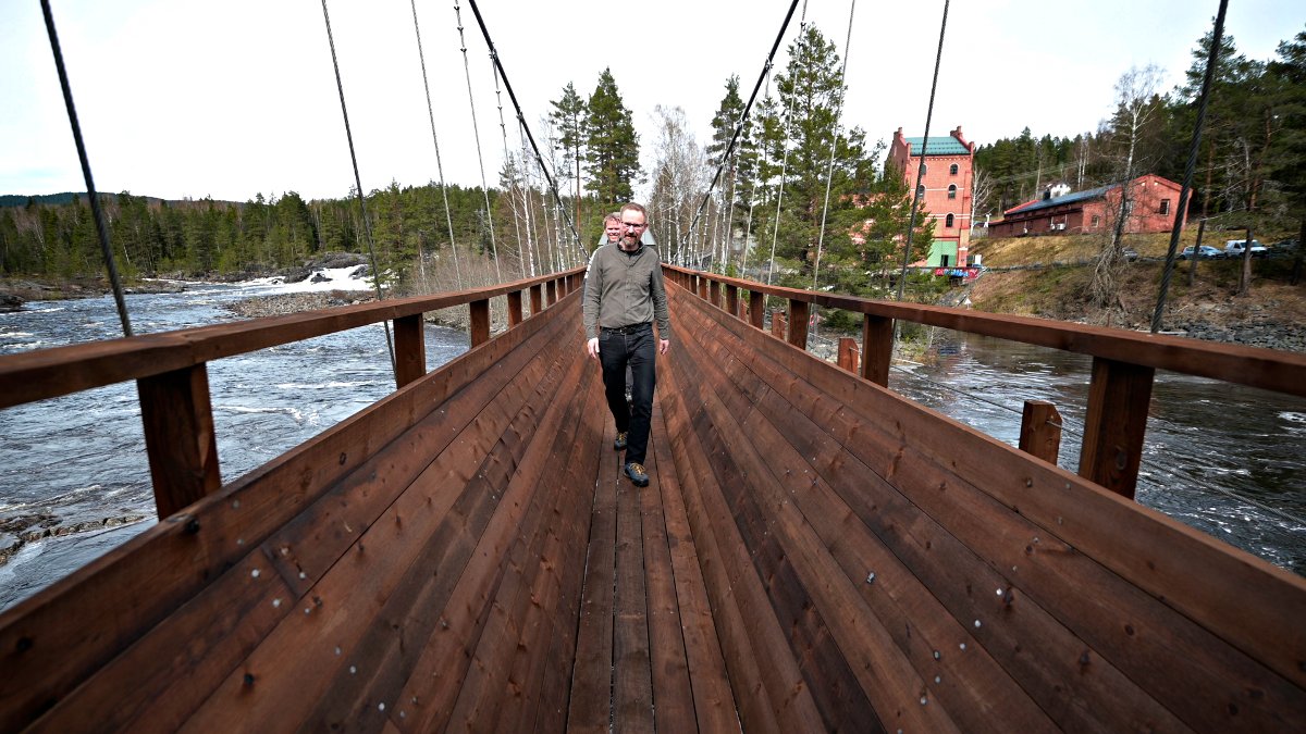 Artikkelbilde til artikkelen Den nyrestaurerte tømmerrenna på Labro